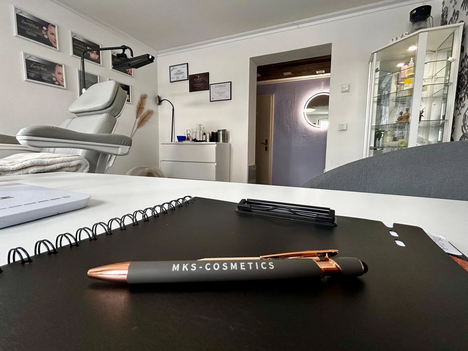 MKS Cosmetics - Praxis